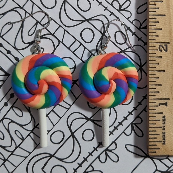 Rainbow lollipop earrings 🍭 - Picture 2 of 2